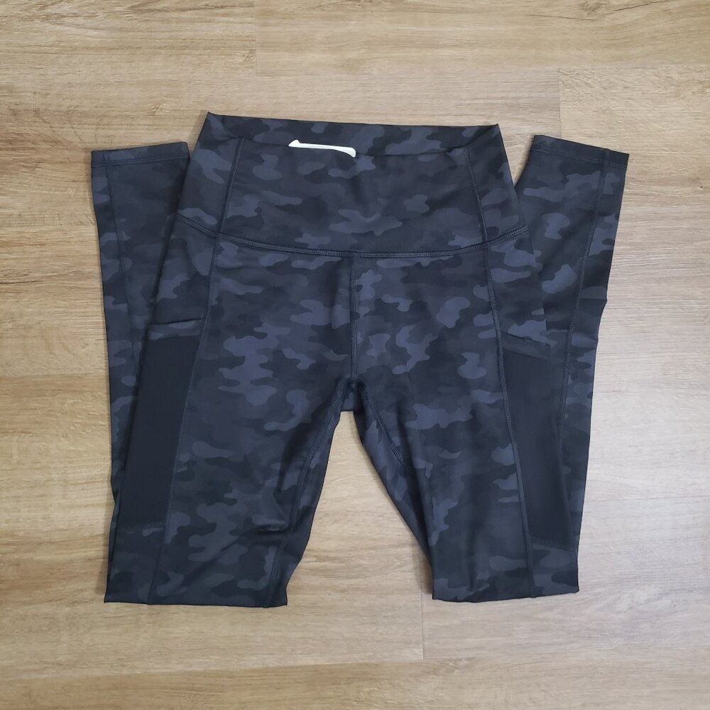 NWT Fabletics Camo Powerhold Leggings Size S TALL